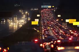 Filas quilométricas e trânsito: motoristas encaram até 38 km de congestionamento nas rodovias do litoral de São Paulo