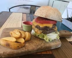 ブリコルール 沖縄 ハンバーガーの画像