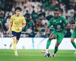 الأهلي يلحق بالنصر الهزيمة الأولى