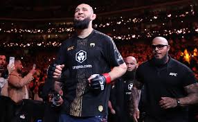 ¿Cuánto dinero ganó Khamzat Chimaev por perder ante Sean Strickland en UFC 328?