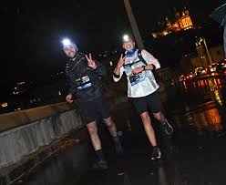 Lyon Urban Trail by Night: 9000 corredores iluminan la noche bajo la lluvia