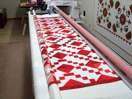 Résultat de recherche d'images pour "red and white quilts"