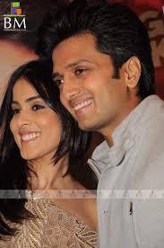 Its official: Riteish, Genelia expecting their first child. Posted By: Daliya Ghose On Saturday, 07th June 2014,02:06. Putting all the speculations into ... - ritesh-deshmukh_genelia-dsouza___402200
