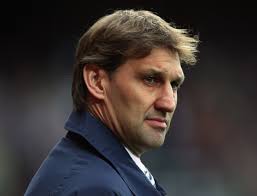 Portsmouth Manager Tony Adams watches his team prior to the Barclays Premier League match between West Ham United and Portsmouth at Upton Park on November ... - West%2BHam%2BUnited%2Bv%2BPortsmouth%2BPremier%2BLeague%2BkQv2J43rt92l