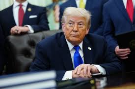 Trump Order Would Push Banks to Check Clients’ Citizenship Status