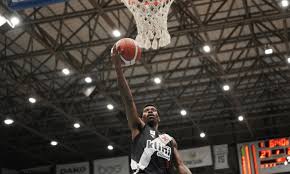Lanterna do NBB reage: Vasco tira 10 pontos de diferença e vence o Pato