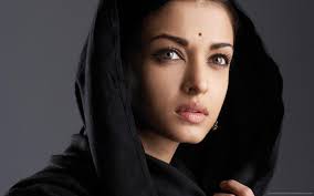 Résultat de recherche d'images pour "photo de aishwarya rai"