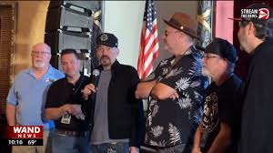Billy Bob Thornton's Band Honored! See the Decatur Theater Tribute! - Imagen principal del artículo