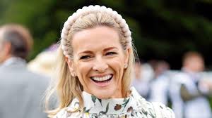 ¡Emoción en las Carreras! Hija de Gabby Logan Debuta en Goodwood - Imagen principal del artículo