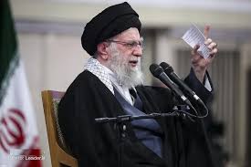 روزنامه همشهری: موضع رهبری نسبت به اعتراضات فرق کرده / این بار یک گام جلوتر رفتند