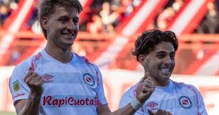 Independiente (R) vs. Argentinos: ¡Clave para la Libertadores! - Imagen principal del artículo