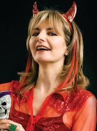WHEN BRITISH comedienne Jo Caulfield first came to Galway she had no idea why so many people were talking to her as if she were an old friend. - 27744_thumb