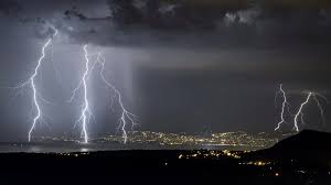 Primeira onda de tempestades do El Niño trará temporais destrutivos
