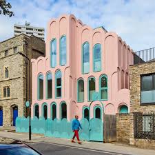 Architect Peter Morris Infuses London Street with Miami-Inspired Architectural Wonder