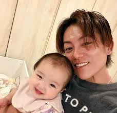 【 杉浦太陽 】 「湯上がりユメア」 第5子・夢空ちゃんとの幸せショット 「こりゃたまらん」