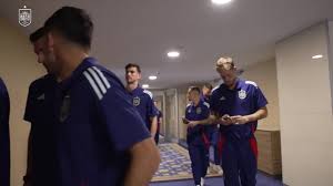 La selección española se prepara para el enfrentamiento contra Francia en el hotel de concentración