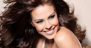 Stephanie Vander Werf, akit 2012. március 30-án választottak meg Panama szépének, december végén érkezett haza szülőföldjére, a nemzetközi Miss Universe ... - reklamszerepet-kapott-stephanie-vander-werf-01300318