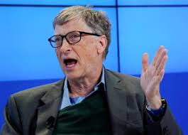 Bill Gates alerta que IA pode causar 'um bilhão de mortes' e defende legislação para a tecnologia
