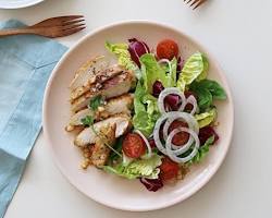 닭가슴살 샐러드 이미지
