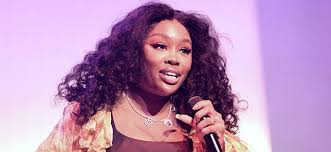 SZA's Bikini Photos Spark Fan Frenzy: From Stunning Looks to 'Crazy Toes'