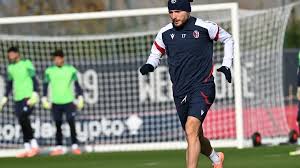 King Cyrus wants to reclaim the scepter. Immobile called up after three months.