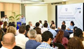 ENTREGAN reconocimientos a 90 docentes investigadores de la UNACH