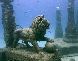 Hasil gambar untuk ruins on the seabed alexandria, egypt