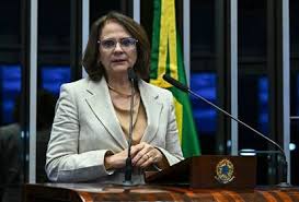 Urgente! Damares Alves Revela Luta Contra Câncer: Detalhes e Repercussão - Imagen principal del artículo