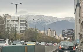 تصاویر نشستن برف روی کوه‌های تهران + عکس؛ بارندگی‌ها کم‌بارشی‌های چند ماه گذشته را جبران می‌کند؟