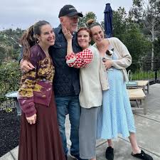 E! Online - News update