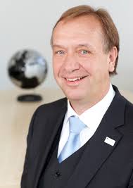 Dr. Helmut Tschiersky-Schöneburg, Präsident <b>des Bundesamtes</b> für <b>...</b> - DrHelmutTschiersky