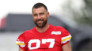 Travis Kelce Turns Heads With 1 of His Most Infamous Looks Ahead of Chiefs vs. Rams Preseason Game