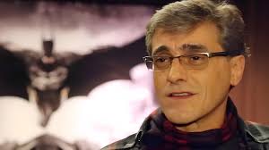 Morre o dublador Ettore Zuim, voz do Batman e do Príncipe Encantado de 'Shrek', aos 66 anos