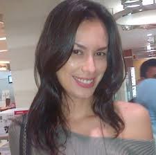 Hasil gambar untuk bugil telanjang NAJWA SHIHAB indonesia presenter tv