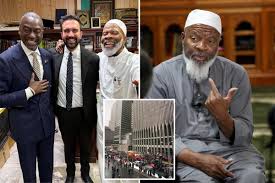 Candidat NYC Accusé de Liens Terroristes: Scandale à New York!