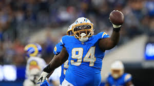 Chargers trading DL TeRah Edwards to Panthers
