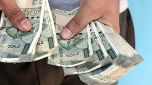 8th Pay Commission: அரசு ஊழியர்களுக்கு ஜாக்பாட்... 4 மடங்காக உயரும் அடிப்படைச் சம்பளம்..?