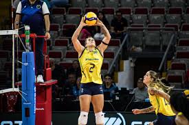 Bruninha comemora título com o Brasil e segue na Seleção antes de se apresentar ao Londrina
