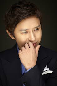 5 quý ông tuổi 40 hấp dẫn nhất màn ảnh Hàn 9. Kim Min Jong còn được biết đến như một nghệ sĩ &quot;sạch sẽ&quot; nhất của KBiz. - 5-quy-ong-tuoi-40-hap-dan-nhat-man-anh-han