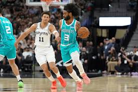 Scorching Hornets e Knicks ainda têm trabalho a fazer para a classificação nos playoffs