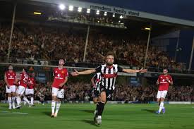 ¡Bombazo! Grimsby Elimina al Manchester United en la Carabao Cup - Imagen principal del artículo