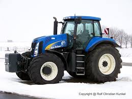 New Holland T 8020 - Traktor, Schlepper - - Fotoarchiv- - new-holland-t-8020--96393