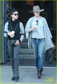 Résultat de recherche d'images pour "fka twigs"