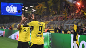 Champions League: Dortmund startet Saison mit Sieg gegen Villarreal — DIE ZEIT