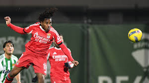 «O segredo da grande exibição do Benfica foi Mourinho ter colocado as peças nos lugares certos»