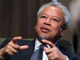 The draft copy of the 2013 Budget was tabled at the cabinet meeting on Wednesday (5 September), said Second Finance Minister Datuk Seri Ahmad Husni ... - Ahmad-Husni-Hanadzlah
