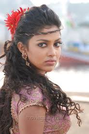 Tamil Actress Amala Paul Hot Looking Stills in Vettai Movie. - amala_paul_hot_photos_stills_vettai_2428