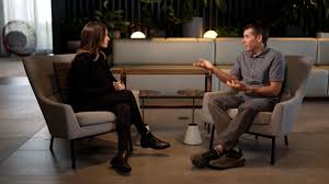 Alex Honnold climbing Taipei 101 live on Netflix