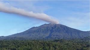 Gunung Raung Erupsi 49 Kali, Warga Banyuwangi Diimbau Waspada