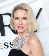 Naomi Watts Looked So Radiant At The ‘Love Story’ Premiere